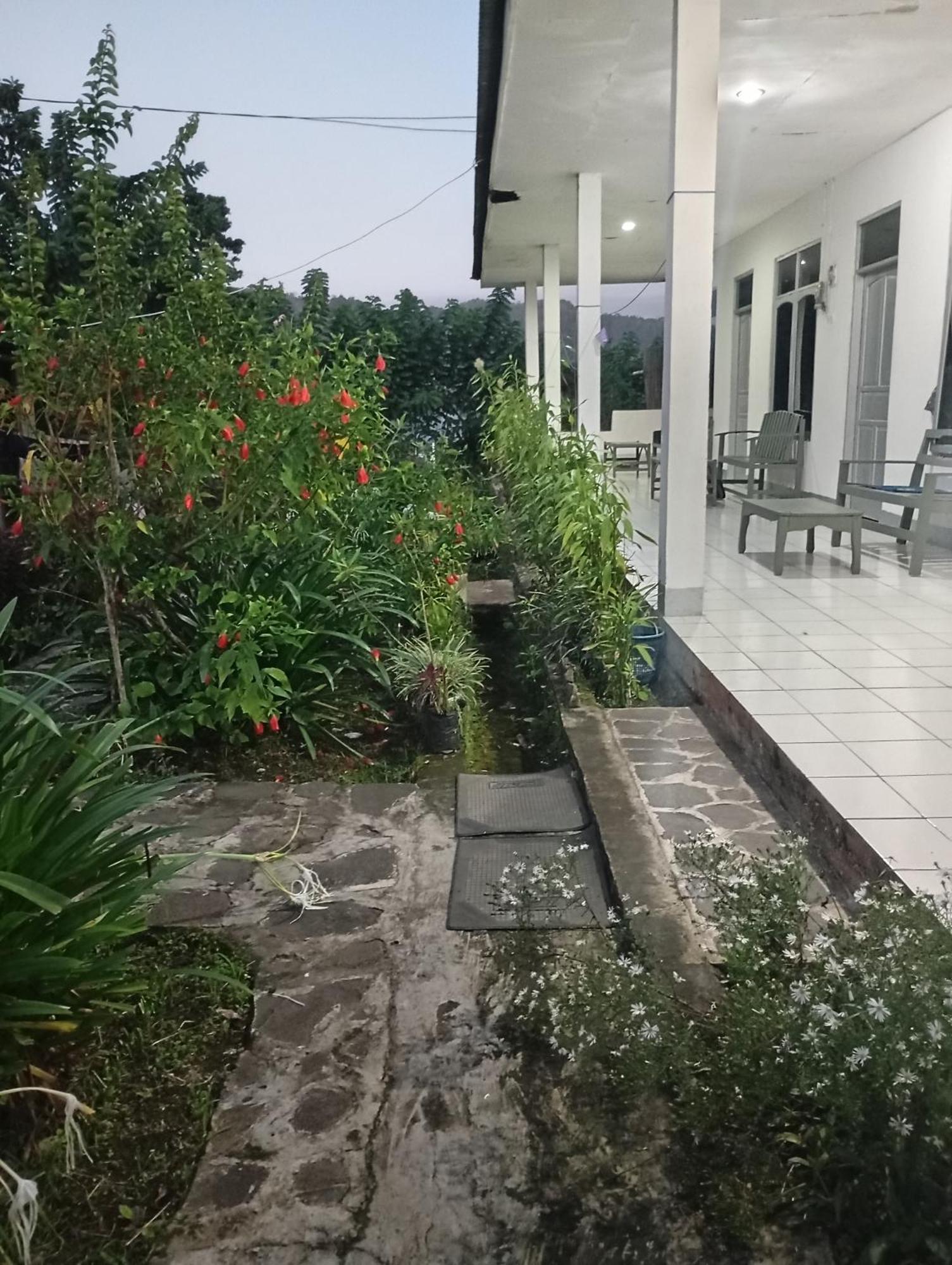 Hidayah Homestay Kelimutu Dış mekan fotoğraf