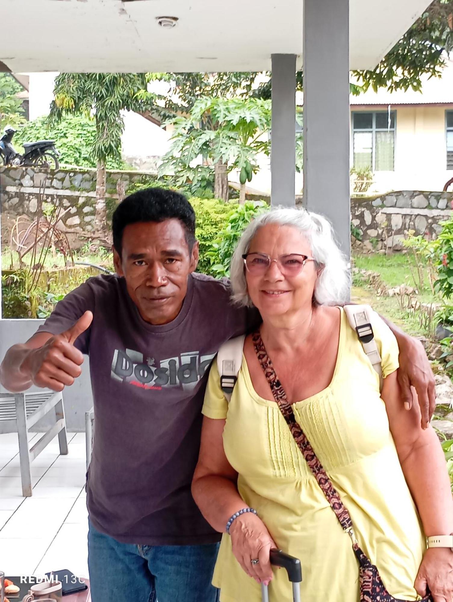 Hidayah Homestay Kelimutu Oda fotoğraf